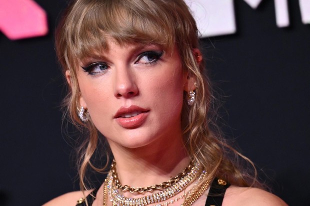 This Week in Fact Checking: Taylor Swift’s Political Views, DeSantis’ Fracking Stance, Philadelphia Murder