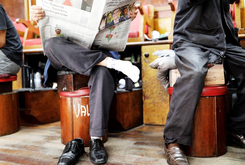 Listening to what trust in news means to users: qualitative evidence from four countries